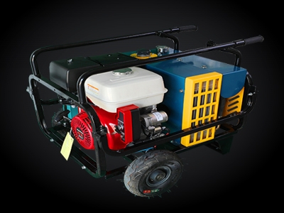 Hull Cleaning Machine